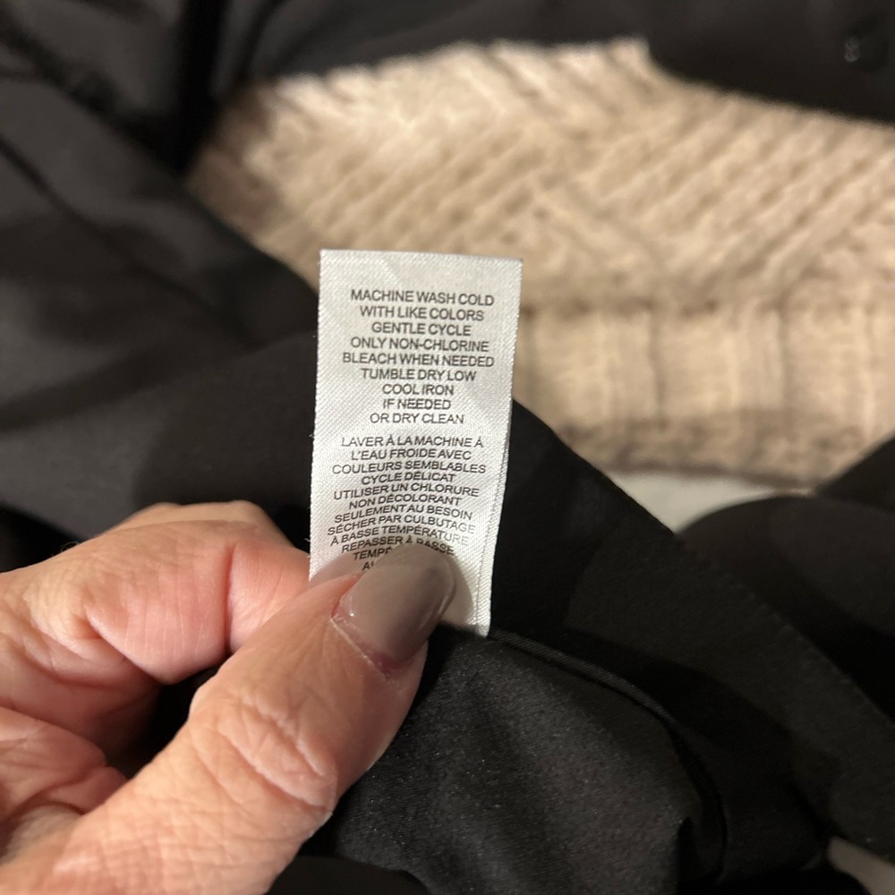 Truth Women's Elegant Black Blazer - Picture 10 of 13